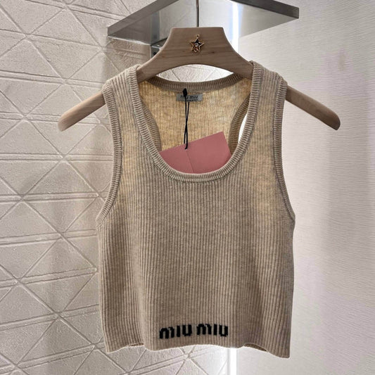 Minimalist Hem Embroidered Knitted Vest